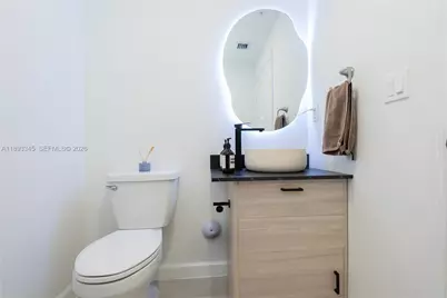 204 SW 159th Pl, Pembroke Pines, FL 33027 - Photo 6