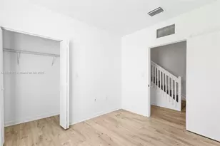 170 NW 158th St, Miami, FL 33169 - Photo 6