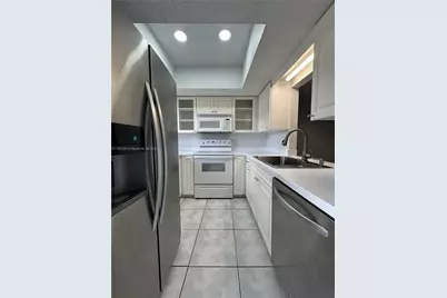 3111 Pass A Grille Way #110, Saint Petersburg, FL 33706 - Photo 2
