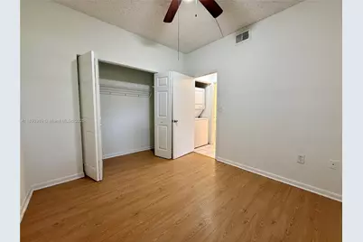 2421 NW 96th Ter #20N, Pembroke Pines, FL 33024 - Photo 10