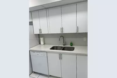 400 Kings Point Dr #328, Sunny Isles Beach, FL 33160 - Photo 14