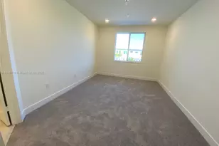 10250 NW 66th St, Doral, FL 33178 - Photo 10