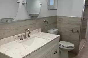 2670 W 76th St, Hialeah, FL 33016 - Photo 16