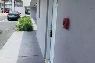 2670 W 76th St, Hialeah, FL 33016 - Photo 30