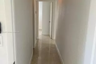 2670 W 76th St, Hialeah, FL 33016 - Photo 24