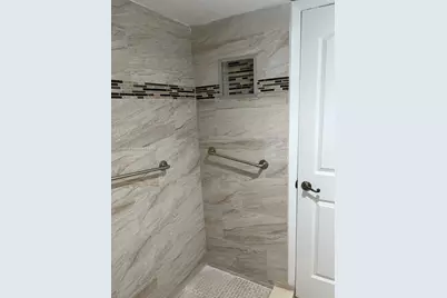 2670 W 76th St #101, Hialeah, FL 33016 - Photo 18