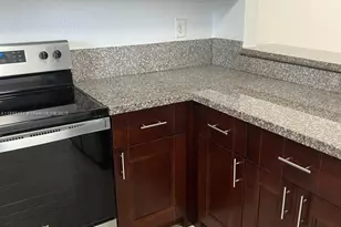 2670 W 76th St, Hialeah, FL 33016 - Photo 10