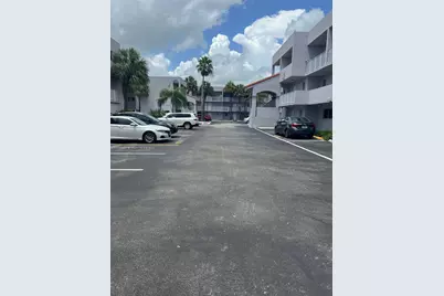 2670 W 76th St #101, Hialeah, FL 33016 - Photo 32
