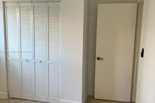 2670 W 76th St, Hialeah, FL 33016 - Photo 14