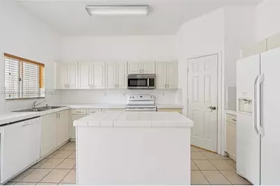 2456 SE 19th Ct #0, Homestead, FL 33035 - Photo 10