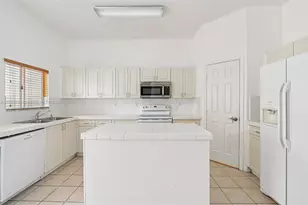 2456 SE 19th Ct, Homestead, FL 33035 - Photo 10