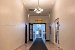 19201 Collins Ave, Sunny Isles Beach, FL 33160 - Photo 44