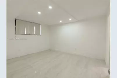 3195 Foxcroft Rd #F211, Miramar, FL 33025 - Photo 10