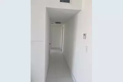 2780 NE 183rd St #909, Aventura, FL 33160 - Photo 4