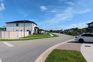 18964 SW 135th Ave, Miami, FL 33177 - Photo 36