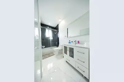 2122 NE 39th Ter, Homestead, FL 33033 - Photo 8