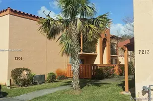 7208 Fairway Dr, Miami Lakes, FL 33014 - Photo 12