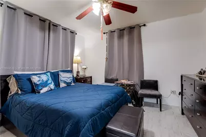 940 E 21st St, Hialeah, FL 33013 - Photo 14