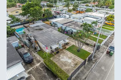 940 E 21st St, Hialeah, FL 33013 - Photo 22