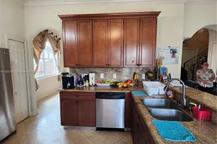 18031 NW 87th Ct, Hialeah, FL 33018 - Photo 38