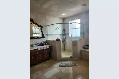 18031 NW 87th Ct, Hialeah, FL 33018 - Photo 12