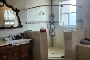 18031 NW 87th Ct, Hialeah, FL 33018 - Photo 12