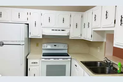 201 SE 11th Ter #302, Dania Beach, FL 33004 - Photo 14