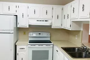 201 SE 11th Terrace, Dania Beach, FL 33004 - Photo 14