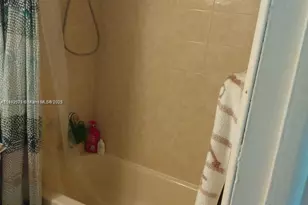 8006 SW 149th Ave, Miami, FL 33193 - Photo 6