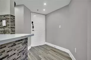 5880 Collins Ave, Miami Beach, FL 33140 - Photo 6