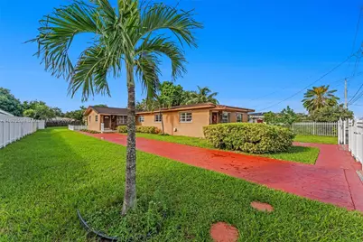 8820 SW 27th St, Miami, FL 33165 - Photo 36