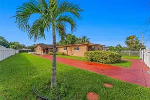 8820 SW 27th St, Miami, FL 33165 - Photo 36