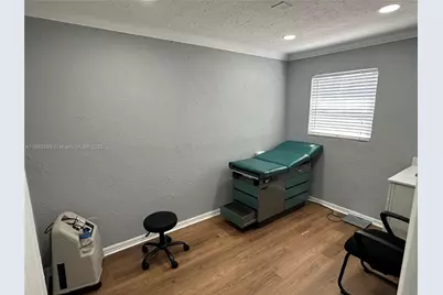 7070 Taft St, Hollywood, FL 33024 - Photo 18