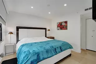 5225 Collins Ave, Miami Beach, FL 33140 - Photo 16