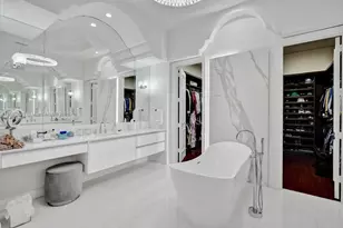 1516 Island Blvd, Aventura, FL 33160 - Photo 68