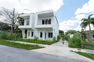 10290 SW 174th Terrace, Miami, FL 33157 - Photo 2