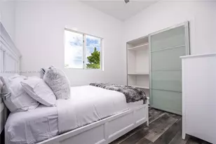 3461 SW 25th St, Miami, FL 33133 - Photo 16