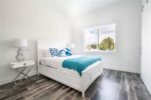 3461 SW 25th St, Miami, FL 33133 - Photo 12