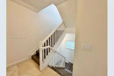 813 SE 18th Ct, Fort Lauderdale, FL 33316 - Photo 22