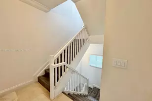 813 SE 18th Ct, Fort Lauderdale, FL 33316 - Photo 22