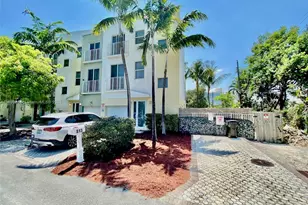 813 SE 18th Ct, Fort Lauderdale, FL 33316 - Photo 1