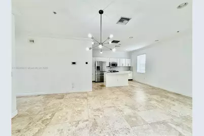813 SE 18th Ct, Fort Lauderdale, FL 33316 - Photo 8