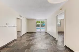 7800 Collins Ave, Miami Beach, FL 33141 - Photo 22