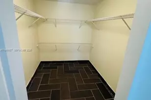 7800 Collins Ave, Miami Beach, FL 33141 - Photo 14