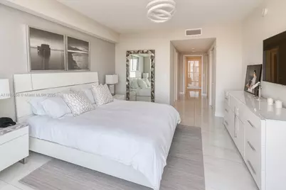 300 Sunny Isles Blvd #4-2407, Sunny Isles Beach, FL 33160 - Photo 2