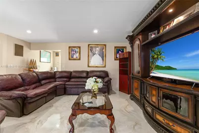 19501 SW 236th St, Homestead, FL 33031 - Photo 10