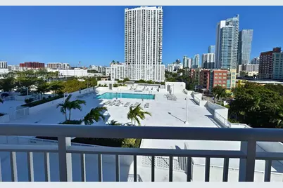 275 NE 18th St #808, Miami, FL 33132 - Photo 20