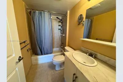 275 NE 18th St #808, Miami, FL 33132 - Photo 18