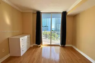 275 NE 18th St, Miami, FL 33132 - Photo 16