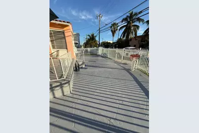 300 NW 13th Ave, Miami, FL 33125 - Photo 2